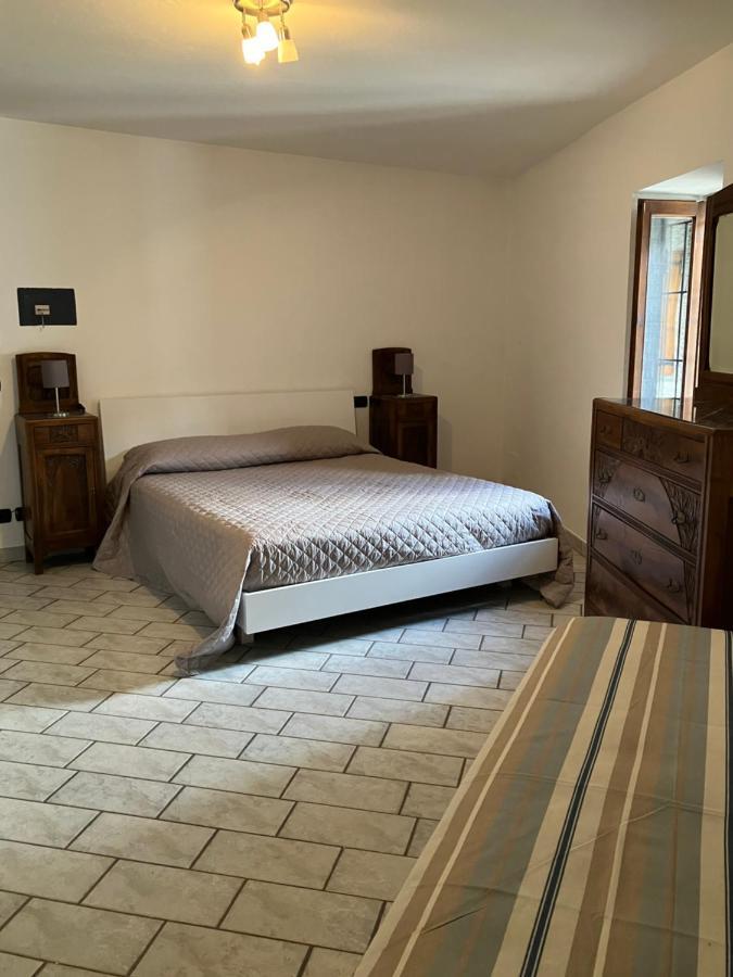 Un Passo Dal Castello Apartment Barolo Ngoại thất bức ảnh